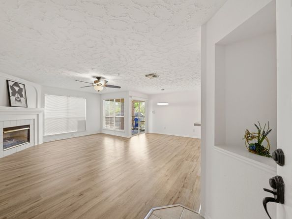 8051 Bay Branch Drive 421, The Woodlands TX 77382