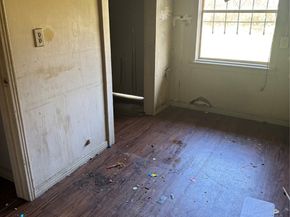 5325 Longmeadow Street, Houston TX 77033