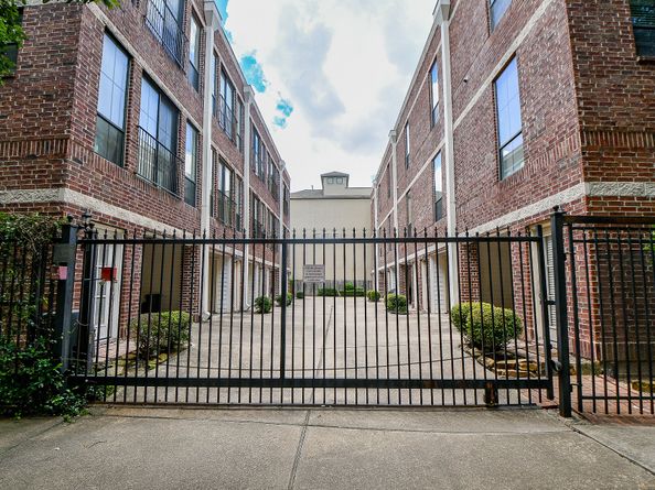 118 McGowen Street K, Houston TX 77006