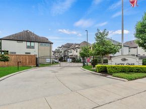 5110 W Lacey Garden Loop, Houston TX 77018