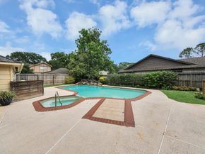 839 Longview Drive, Sugar Land TX 77478