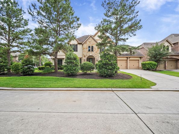 241 W Tupelo Green Circle, Spring TX 77389