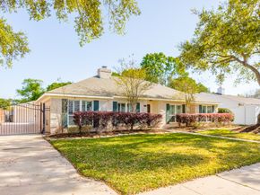 6134 Wigton Drive, Houston TX 77096