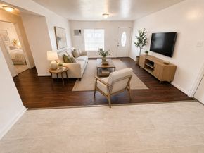 5103 Willow Glen Drive, Houston TX 77033