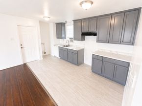 5103 Willow Glen Drive, Houston TX 77033