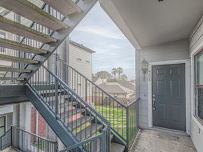 6289 Wilcrest Drive 5203, Houston TX 77072