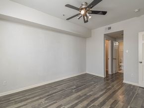 6289 Wilcrest Drive 5203, Houston TX 77072