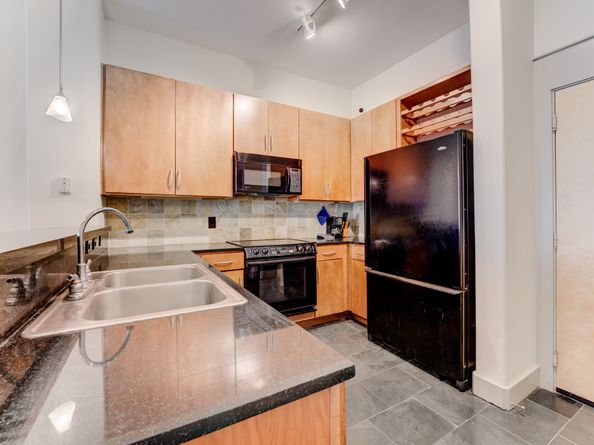 1901 Post Oak Boulevard 2219, Houston TX 77056