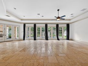 2400 Avalon Place, Houston TX 77019