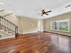 2400 Avalon Place, Houston TX 77019