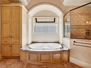 2400 Avalon Place, Houston TX 77019