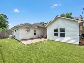 1451 Cheshire Lane, Houston TX 77018