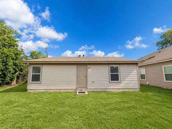 302 Connecticut Street, Houston TX 77029