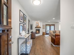 1911 Stebbins Drive, Houston TX 77043