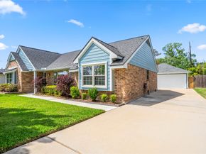 1911 Stebbins Drive, Houston TX 77043