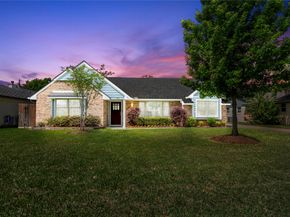 1911 Stebbins Drive, Houston TX 77043