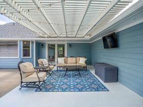 1911 Stebbins Drive, Houston TX 77043