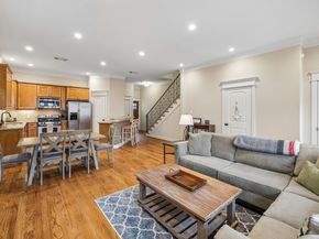 1017 W 16th Street, Houston TX 77008