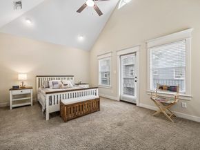 1017 W 16th Street, Houston TX 77008