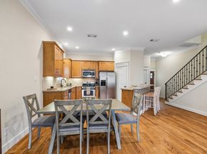 1017 W 16th Street, Houston TX 77008