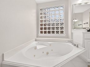 12823 Mossy Ledge Drive, Tomball TX 77377
