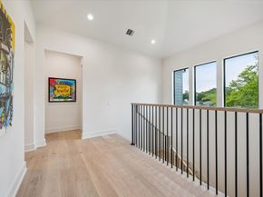 2203 Cheshire Lane, Houston TX 77018