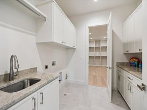 2203 Cheshire Lane, Houston TX 77018