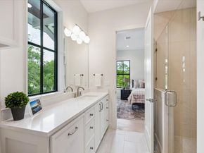 2203 Cheshire Lane, Houston TX 77018