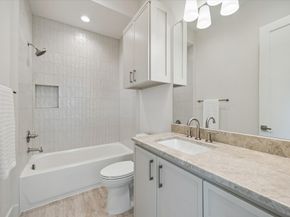 2203 Cheshire Lane, Houston TX 77018
