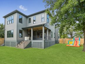 2203 Cheshire Lane, Houston TX 77018