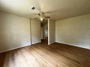 6023 Belarbor Street, Houston TX 77033