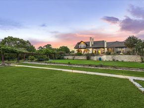 4 Steven Luke Lane, Friendswood TX 77546