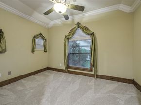 4 Steven Luke Lane, Friendswood TX 77546