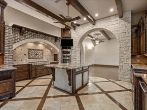 4 Steven Luke Lane, Friendswood TX 77546