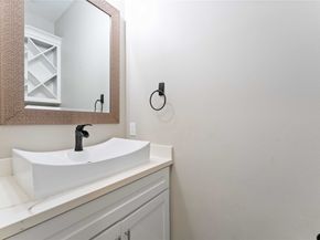 4310 Fernwood Drive, Houston TX 77021