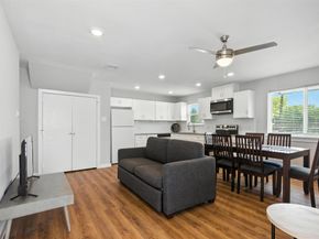 4112 Majestic Street AB, Houston TX 77026