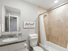 4112 Majestic Street AB, Houston TX 77026