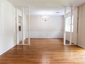 1807 Maux Drive, Houston TX 77043