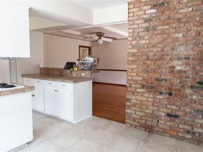 1807 Maux Drive, Houston TX 77043