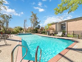 8211 Katy Freeway 23, Houston TX 77024