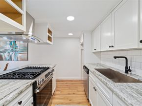 8211 Katy Freeway 23, Houston TX 77024