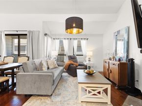 17490 Meandering Way 1304, Dallas TX 75252