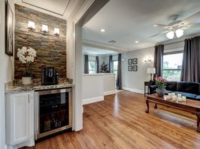 1963 W Mckinney Street, Houston TX 77019