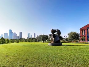 1963 W Mckinney Street, Houston TX 77019