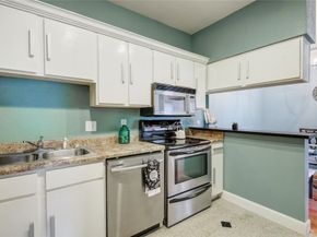 2100 Tanglewilde Street 349, Houston TX 77063
