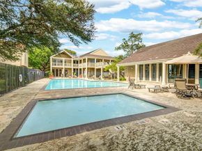 2100 Tanglewilde Street 349, Houston TX 77063