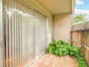 2100 Tanglewilde Street 349, Houston TX 77063