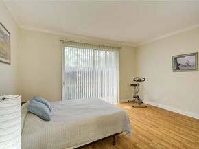 2100 Tanglewilde Street 349, Houston TX 77063