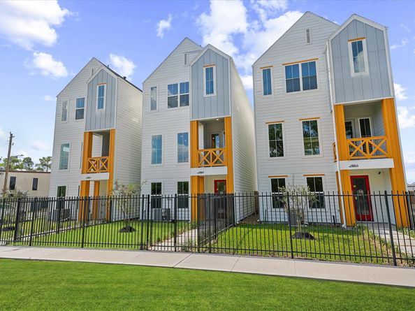 1802 Del Norte Street B, Houston TX 77018