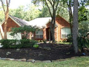 123 N Acacia Park Circle, The Woodlands TX 77382